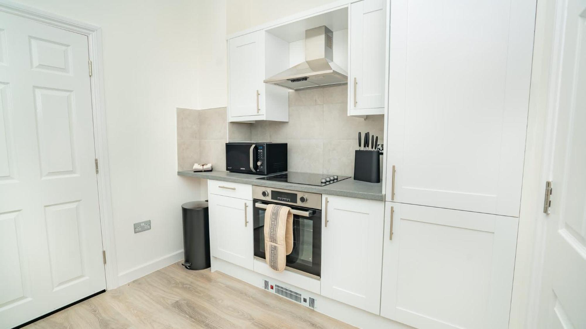 Fabulous 2 Bedroom In Centre *