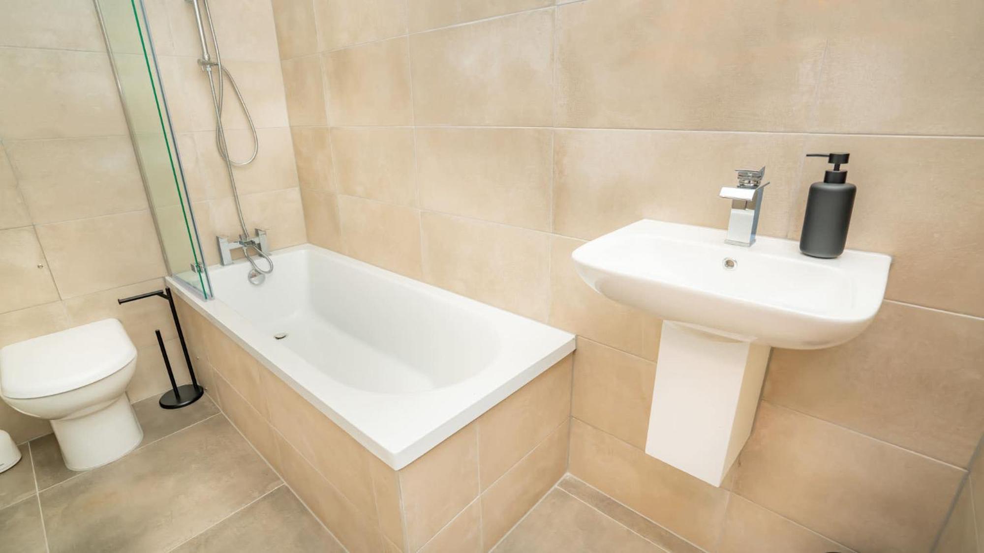 Fabulous 2 Bedroom In Centre