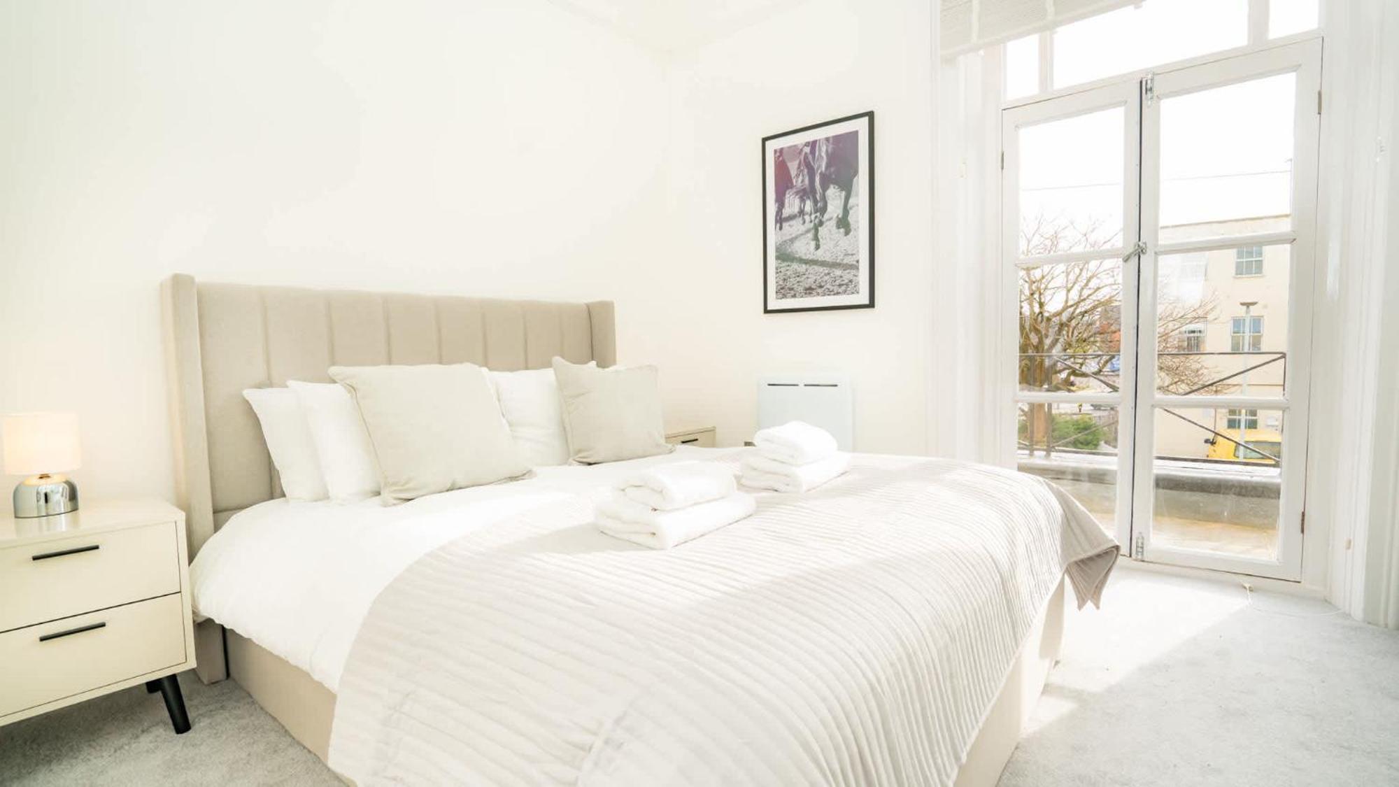 Apartment Fabulous 2 Bedroom In Centre *