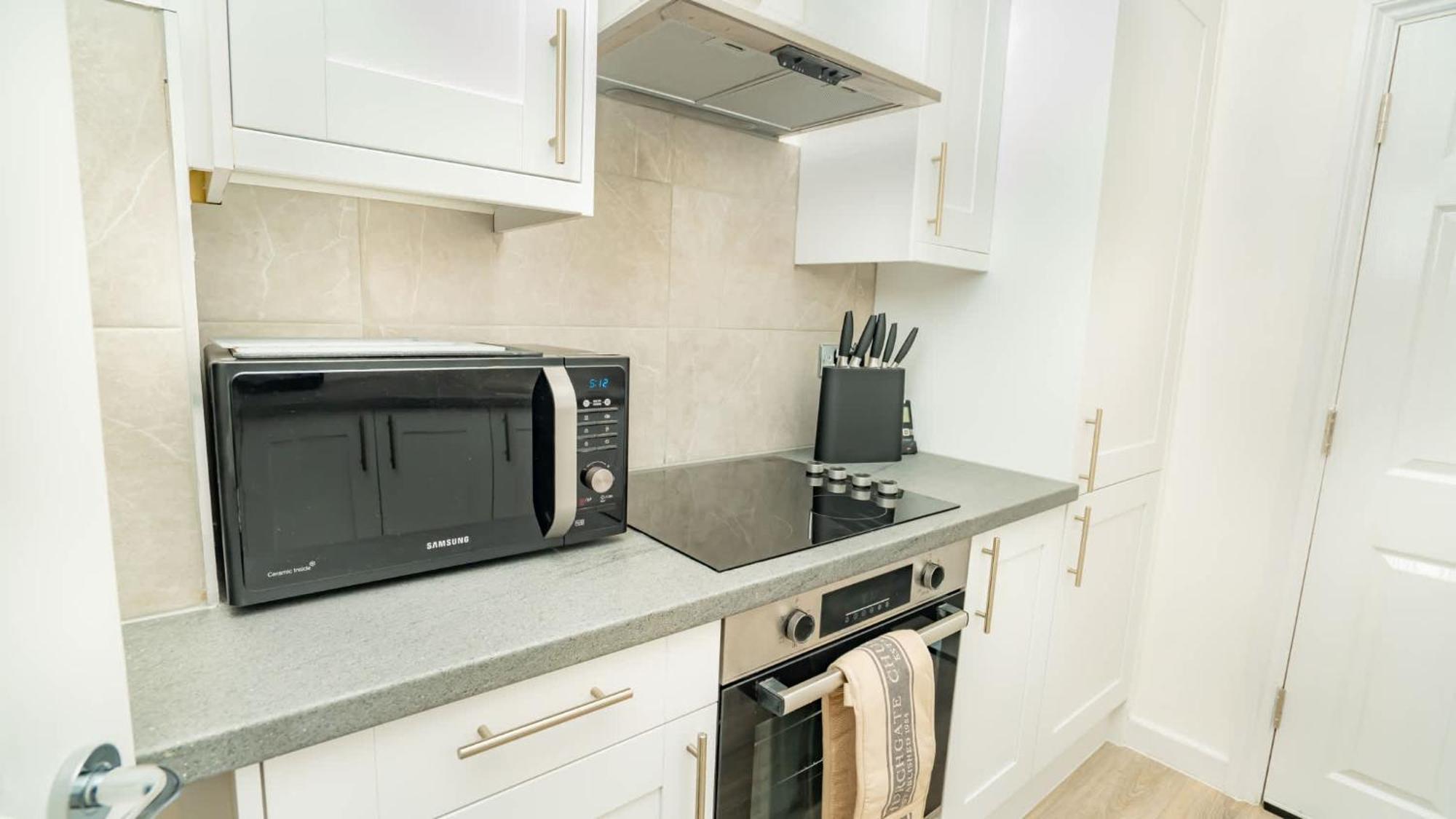 Fabulous 2 Bedroom In Centre Cheltenham