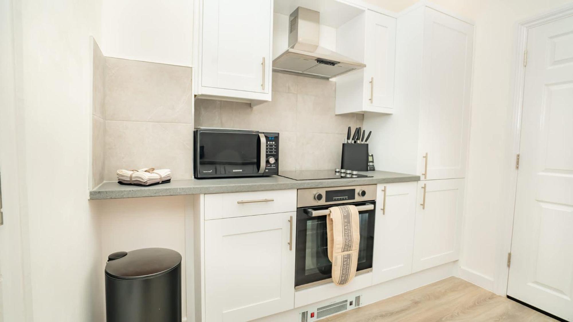 Fabulous 2 Bedroom In Centre