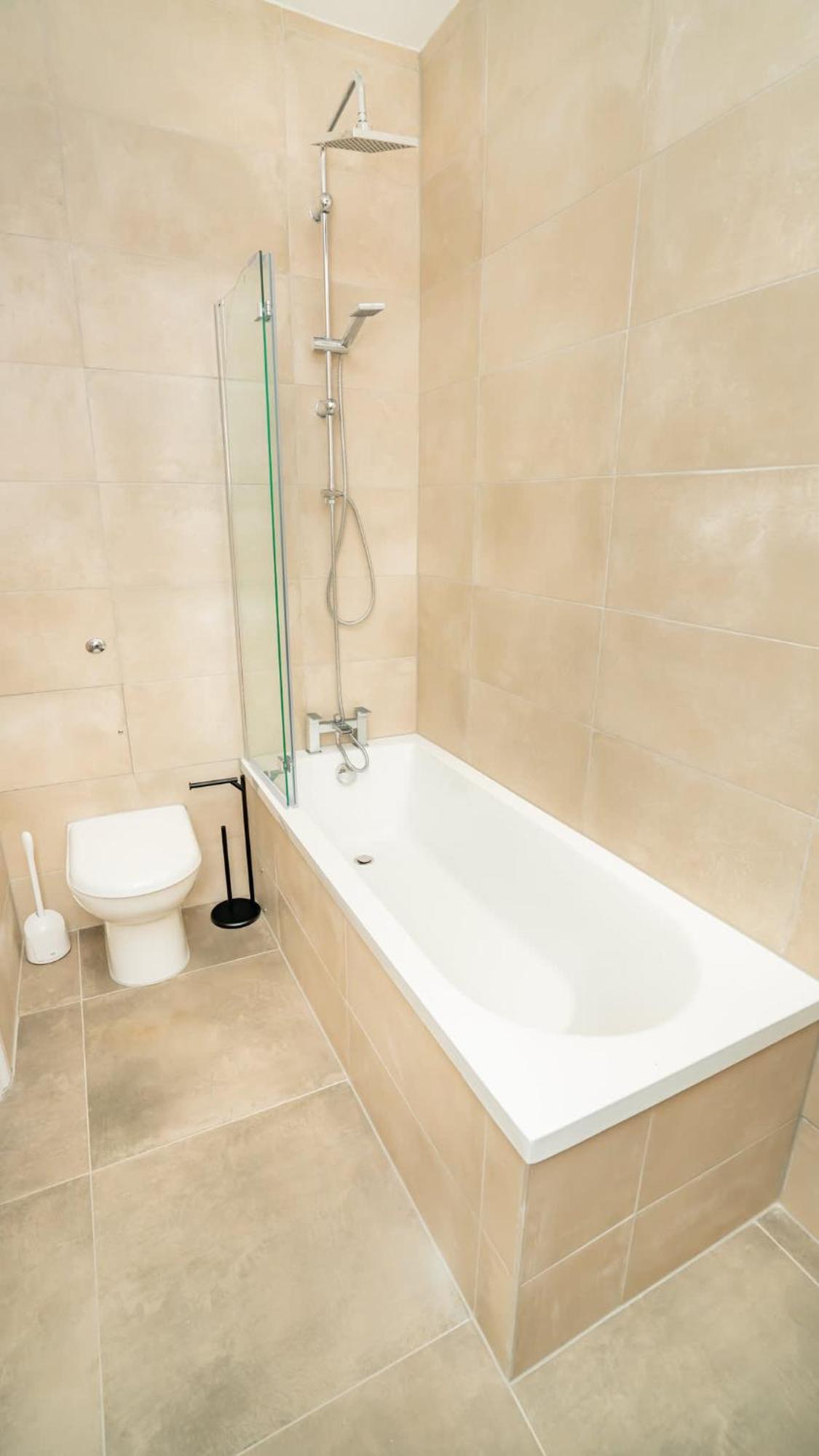Apartment Fabulous 2 Bedroom In Centre *