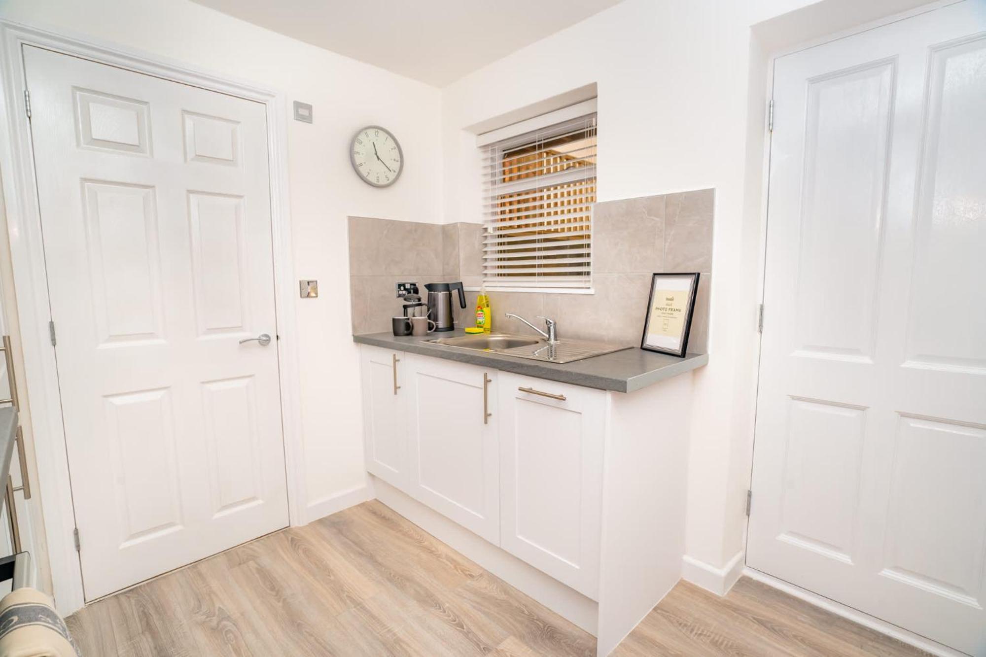 Fabulous 1 Bedroom In Centre * Cheltenham