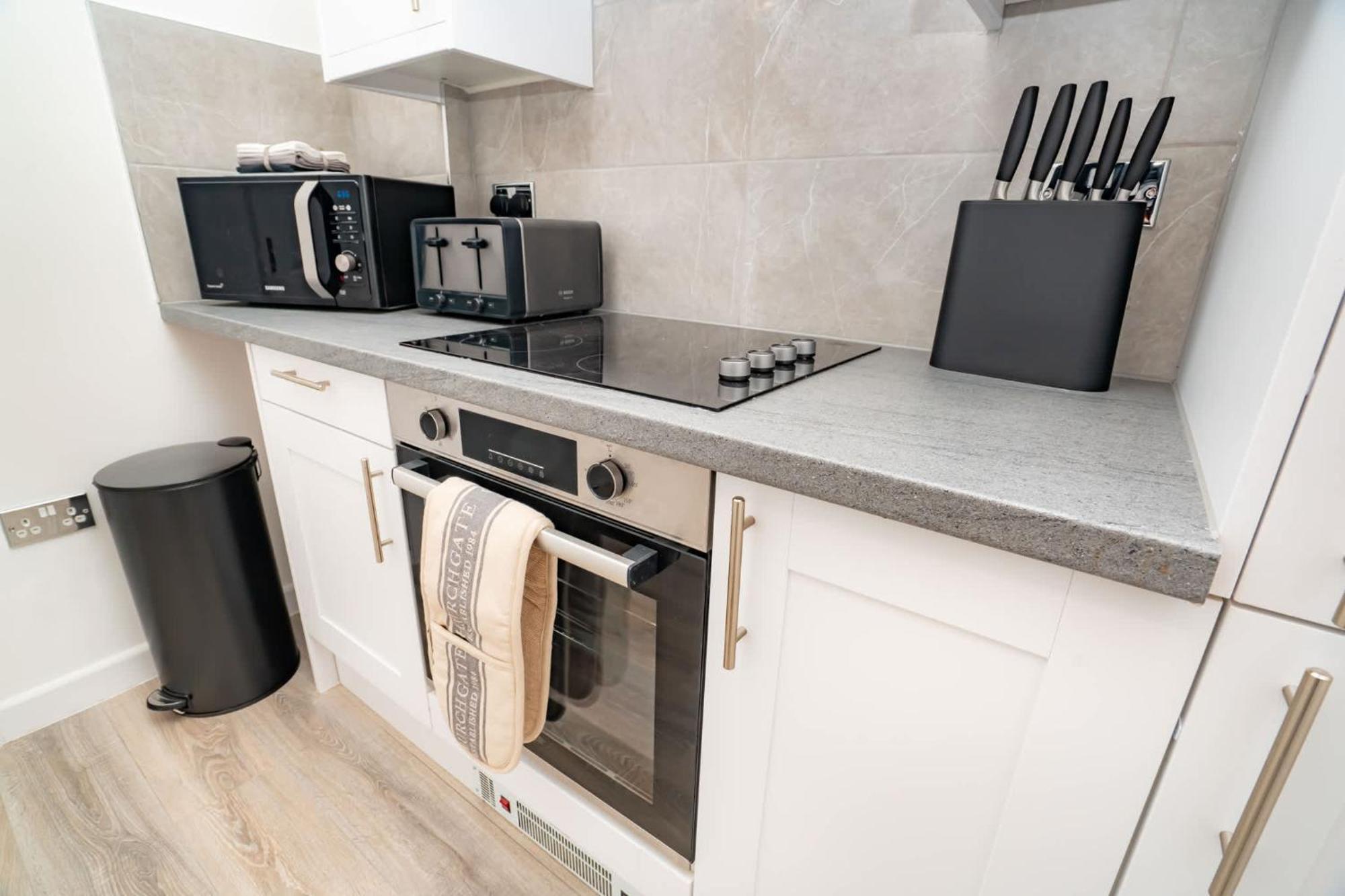 Fabulous 1 Bedroom In Centre