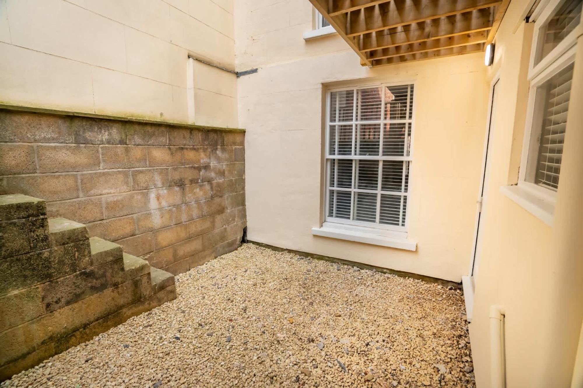 Fabulous 1 Bedroom In Centre Apartment Cheltenham