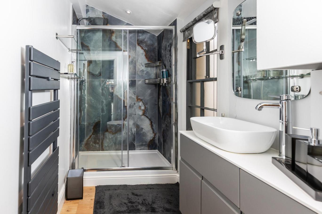 15 Lansdown Apartment