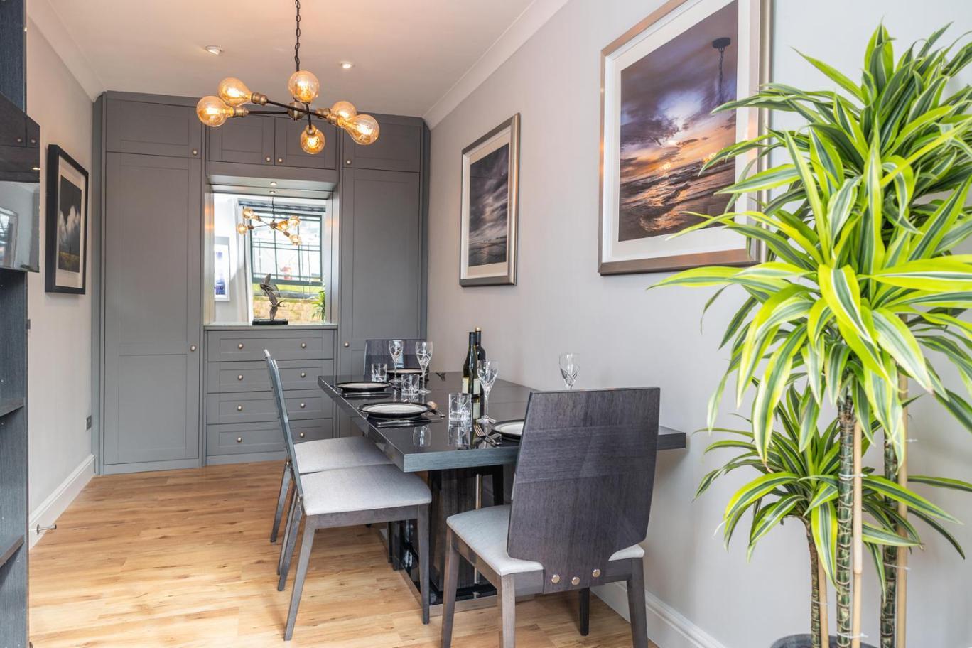 Apartment 15 Lansdown *
