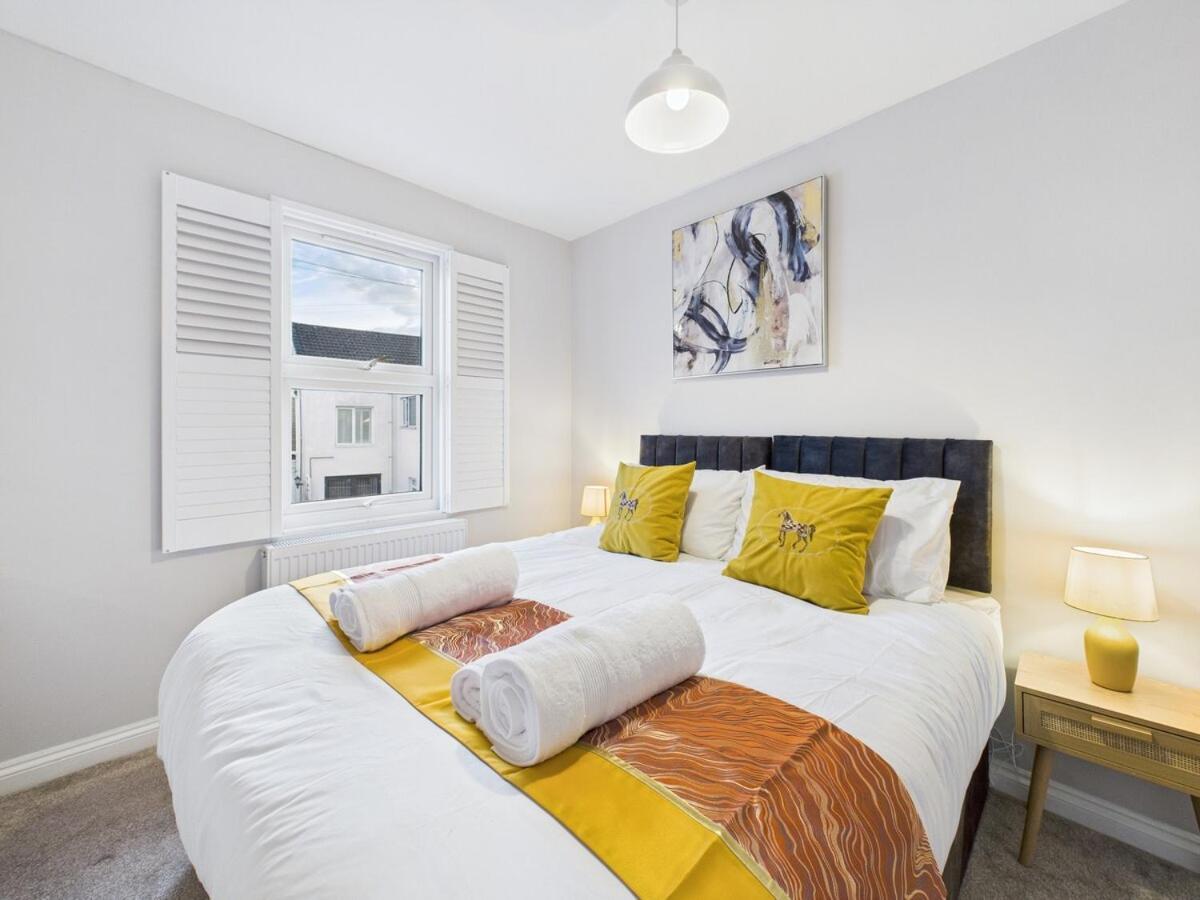 Casa de férias New No 1 Park Street By Signature - 5 Bedroom House Cheltenham