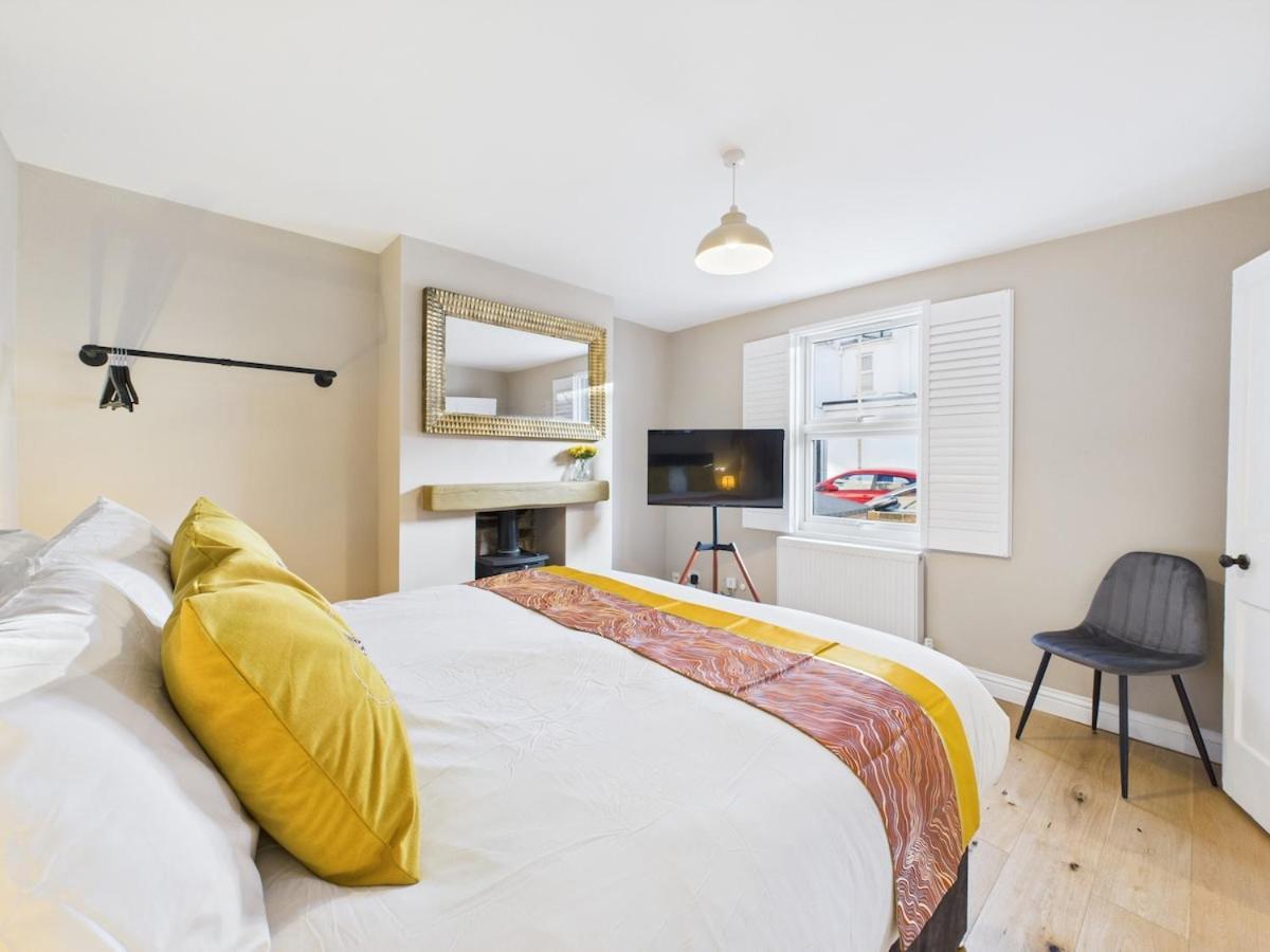 New No 1 Park Street By Signature - 5 Bedroom House *