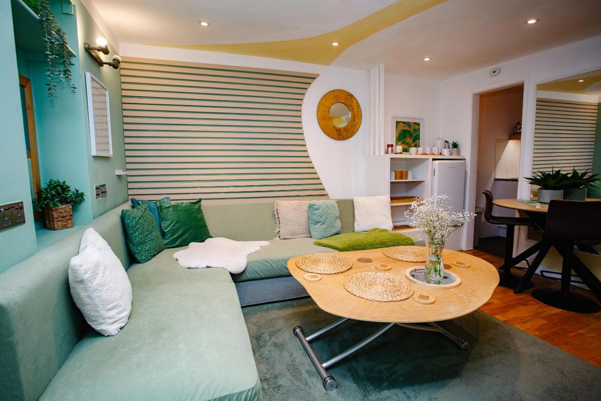 Town Centre With Hot Tub * Cheltenham