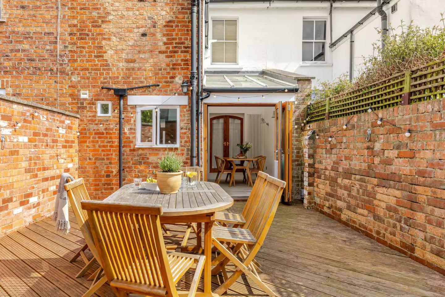 Peaceful Retreat In * Cheltenham