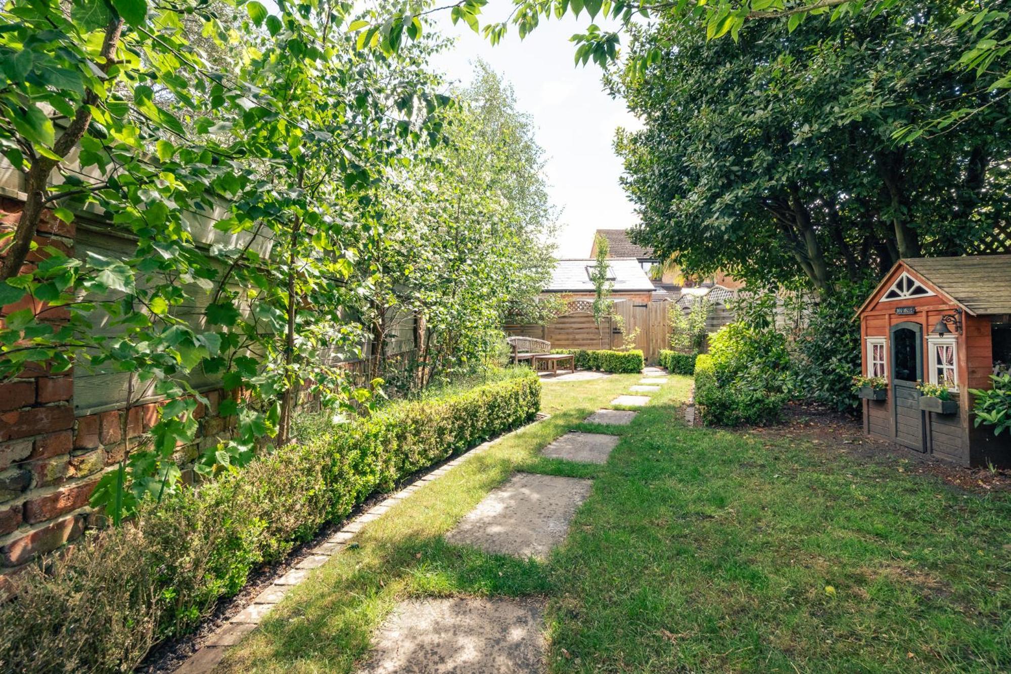 Apartamento Gorgeous Townhouse With Garden & Open Living Cheltenham