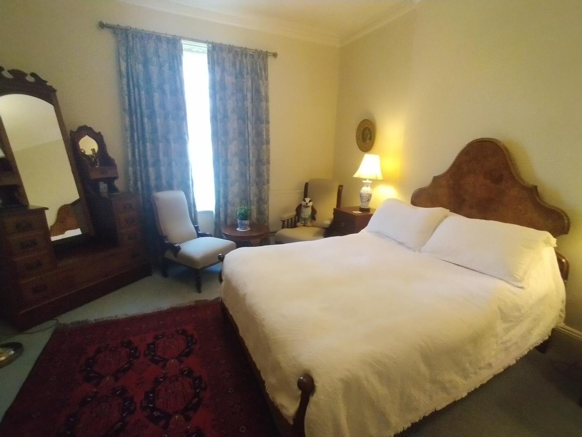 Bed & Breakfast Badger Towers 4*