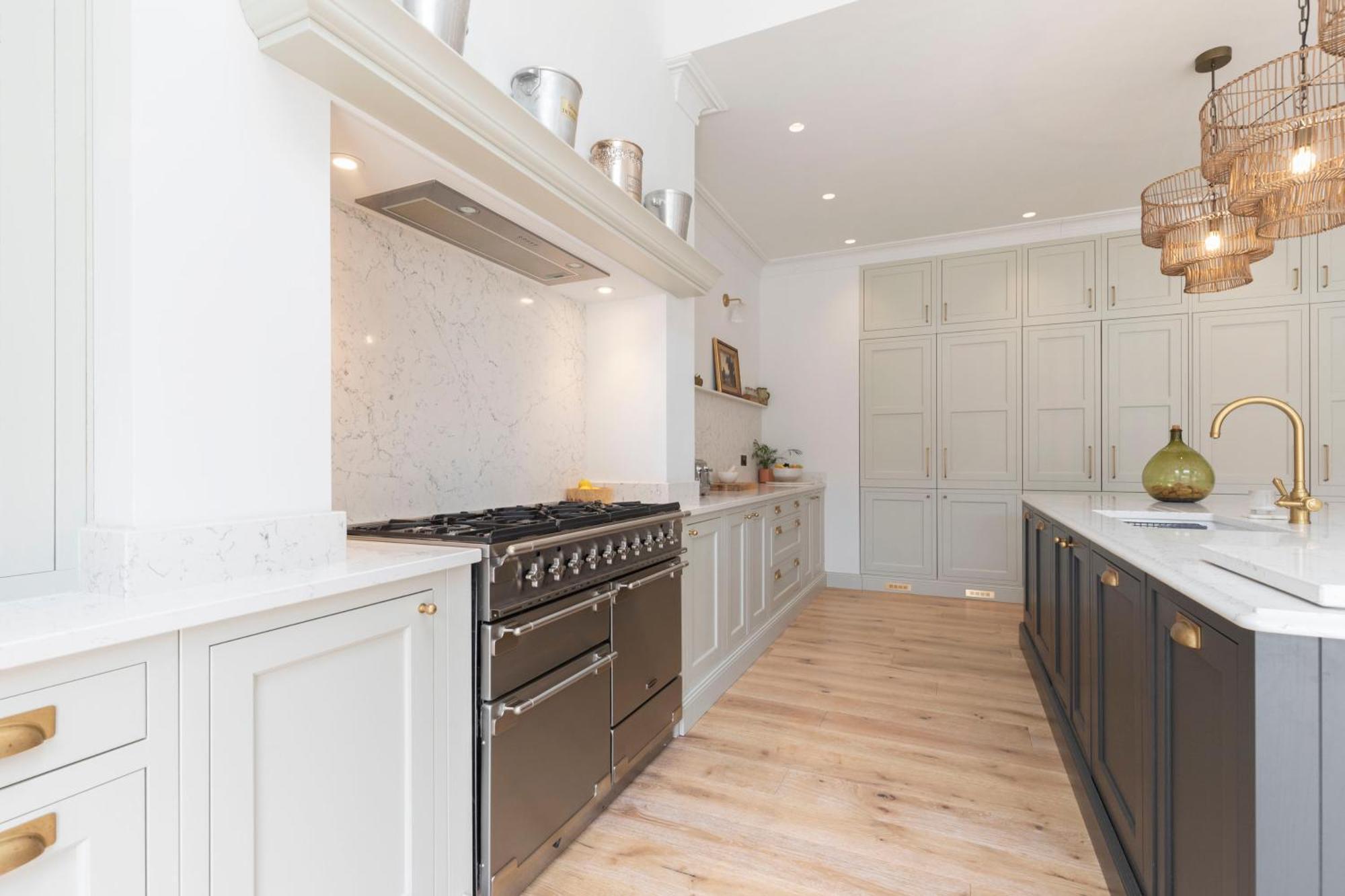 Villa Luxury 6 Bedroom Period With Sauna And Gym Cheltenham