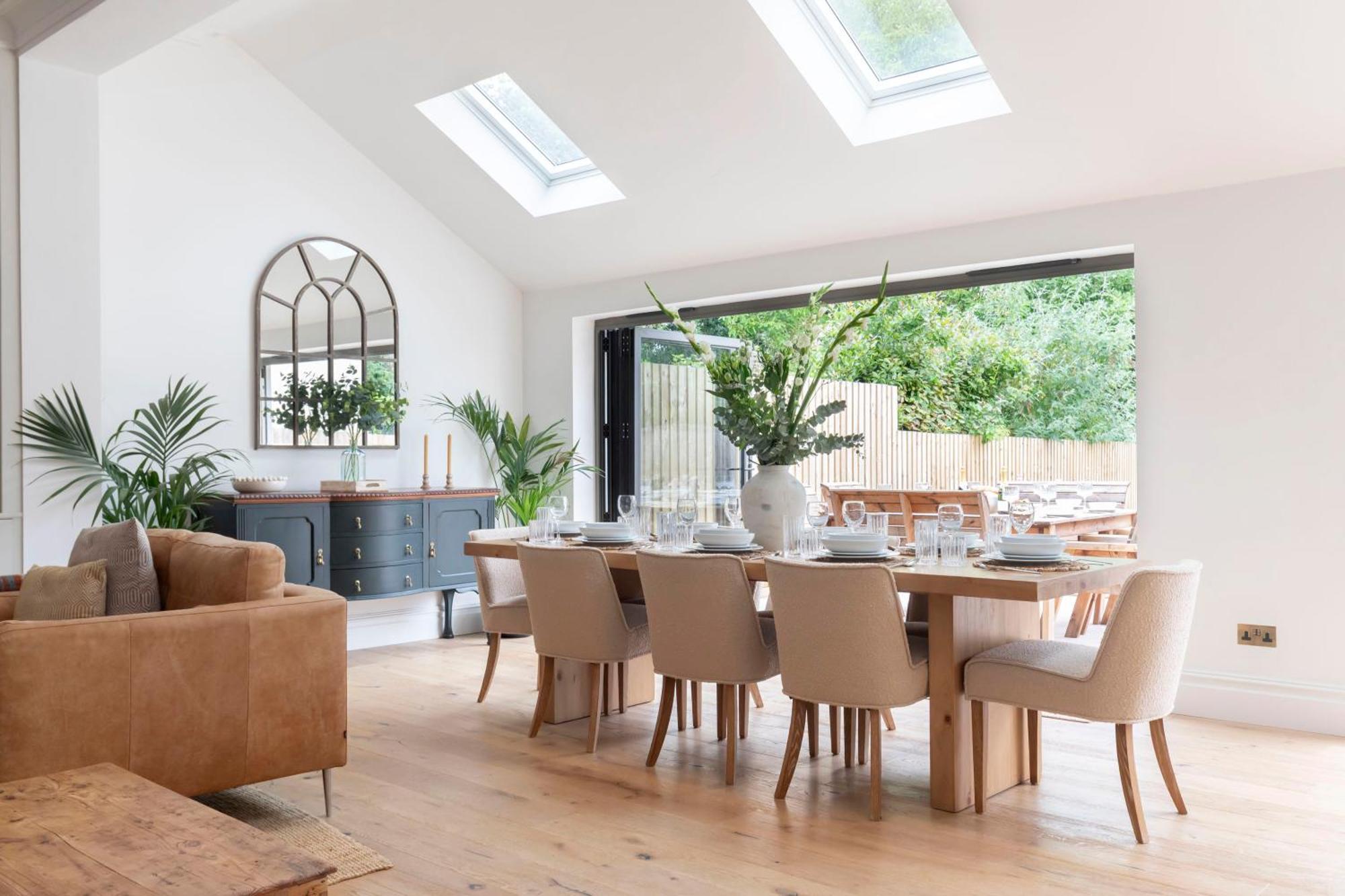 Luxury 6 Bedroom Period With Sauna And Gym Cheltenham
