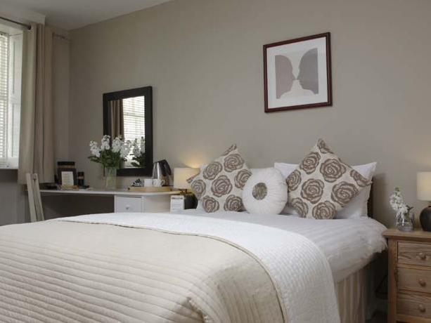 The Townhouse At Glenfall Lawn Pittville Circus 4*