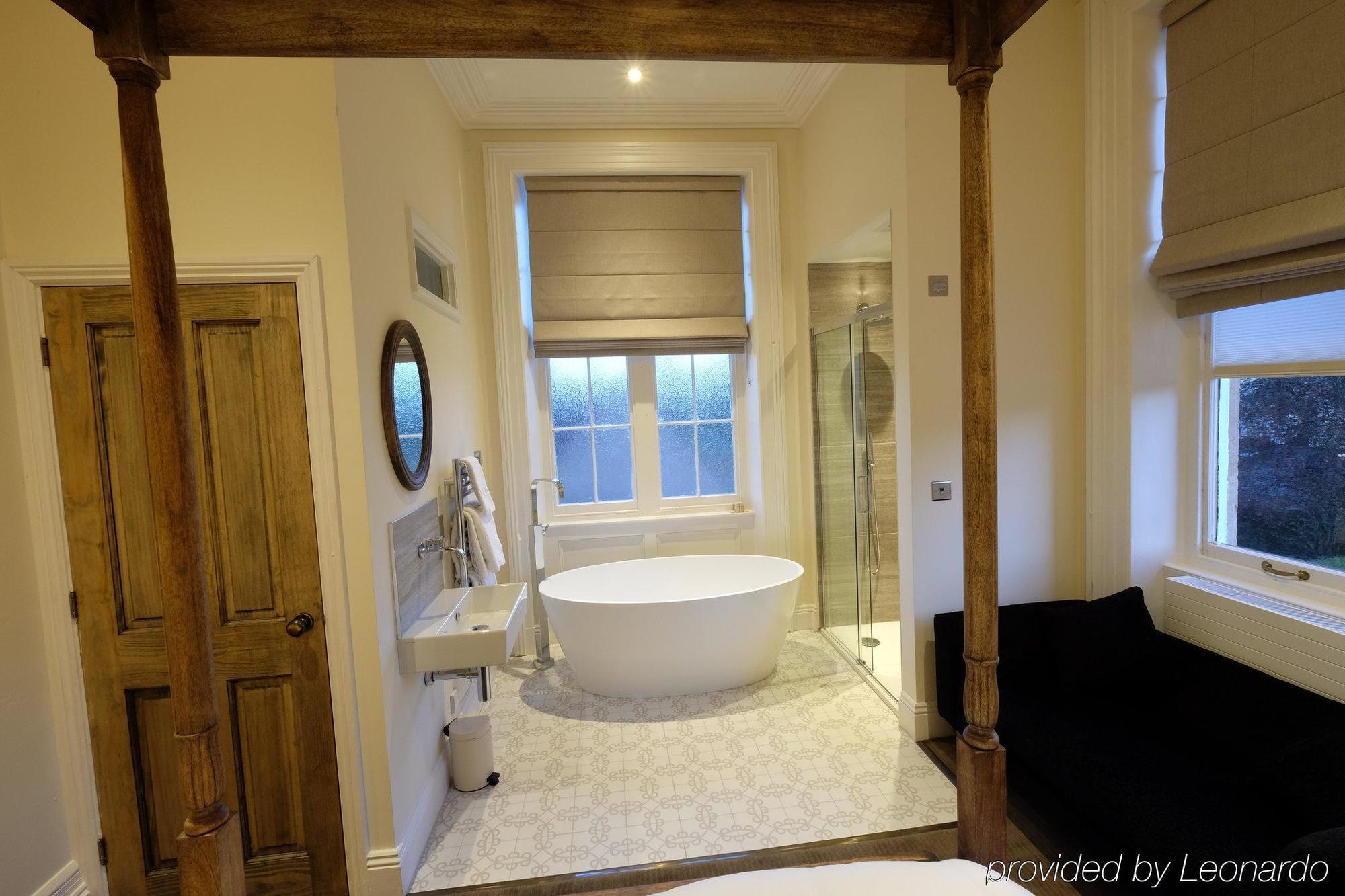 Cotswold Grange Bed & Breakfast Cheltenham