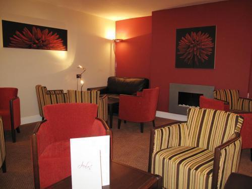 Clarence Court 4*