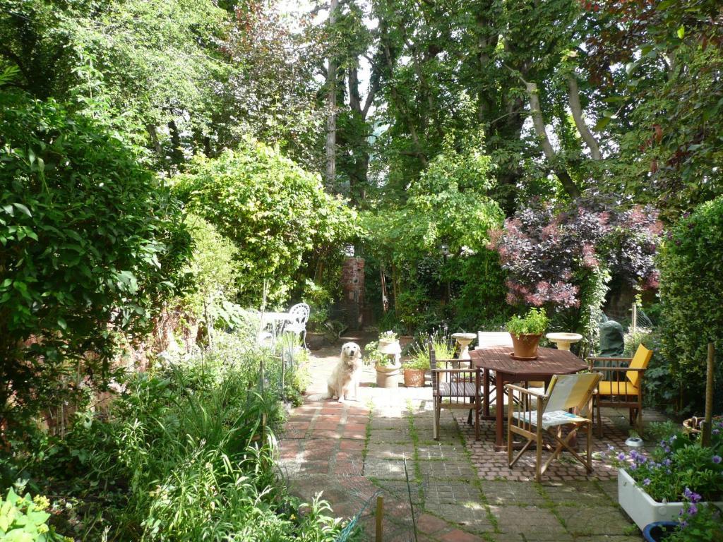 Hanover House Guest house