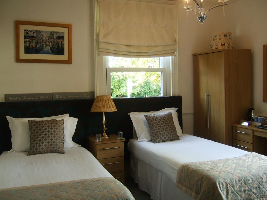 Hotel Hilden Guest 4*