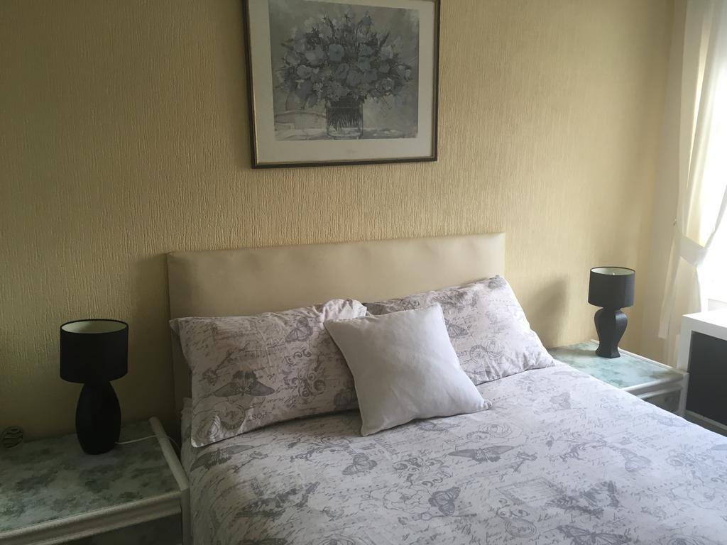 Bentons Guest house Cheltenham