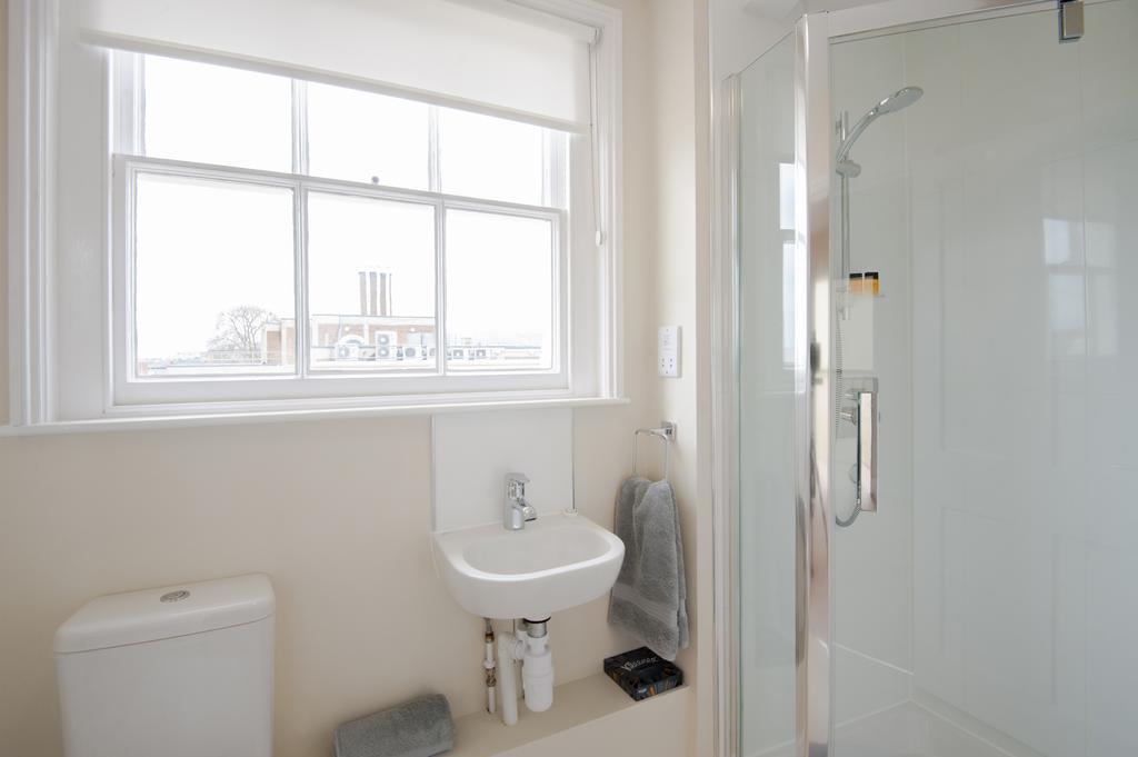 Apartment 2 Bedroom High Street Duplex Apartment