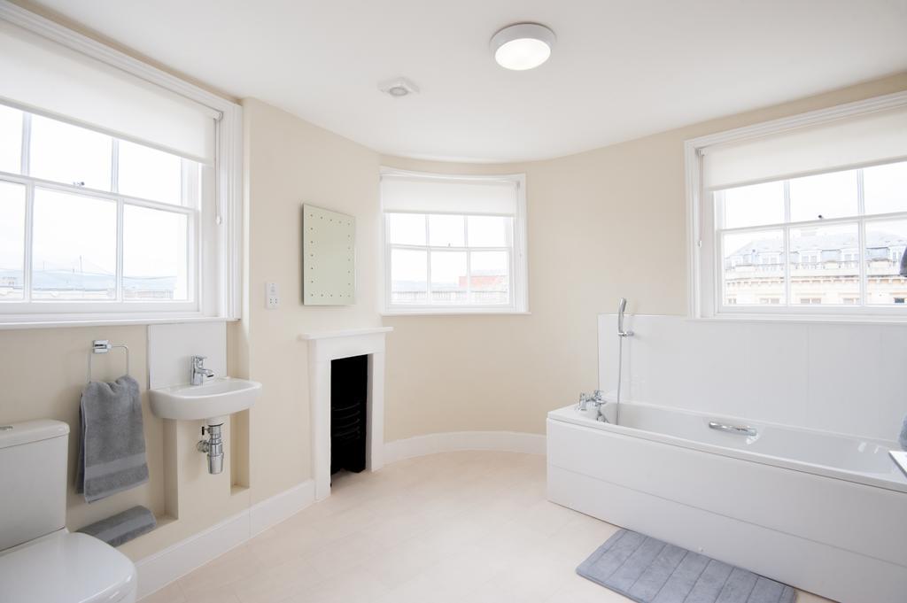 2 Bedroom High Street Duplex Apartment Apartment