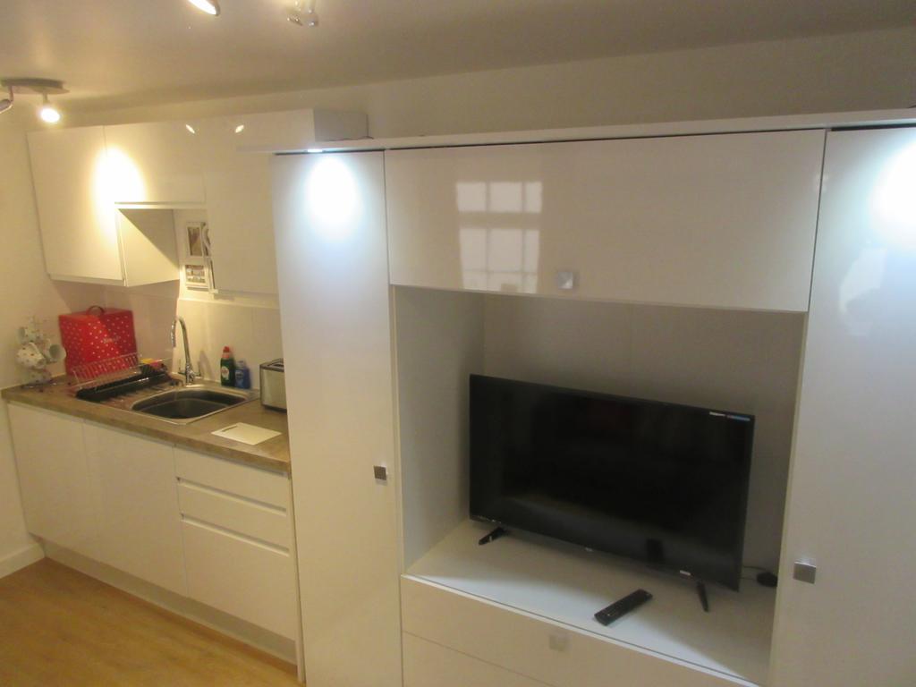 St Stephen's Studio Apartment *