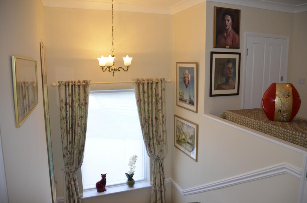 Abbots Lee - Adults Only 3*