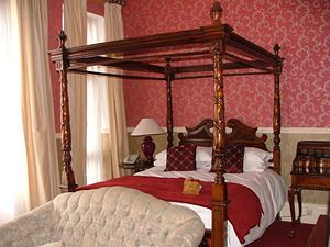 Clarence Court Hotel 4*