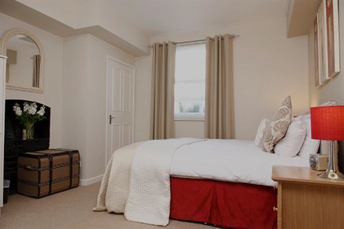 Casa de hóspedes The Townhouse At Glenfall Lawn Pittville Circus 4*