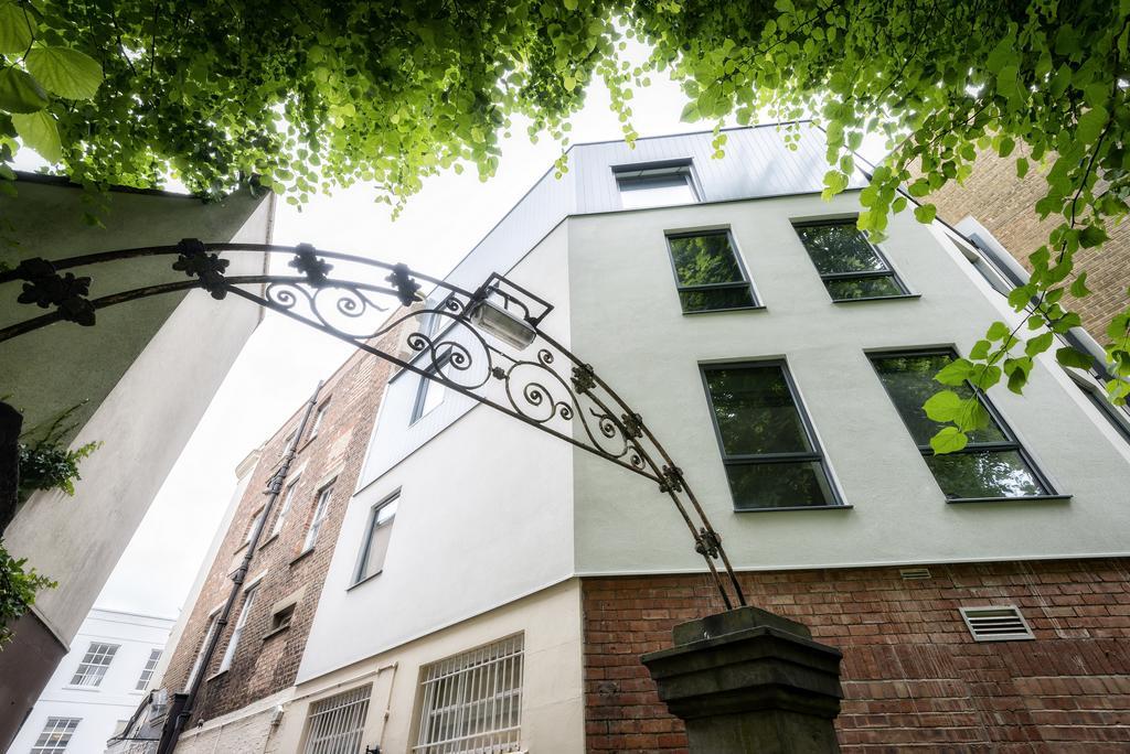 The Famous By Servicedlets Apartment