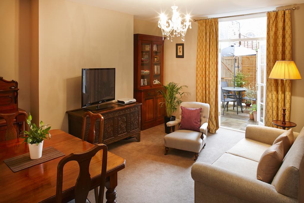 The Bradley 5* Cheltenham