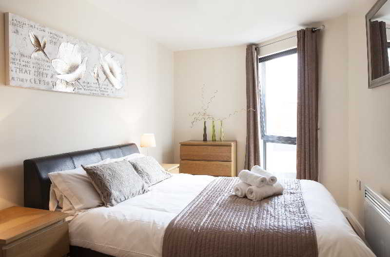 Hotel Plaza - Bliss 3*