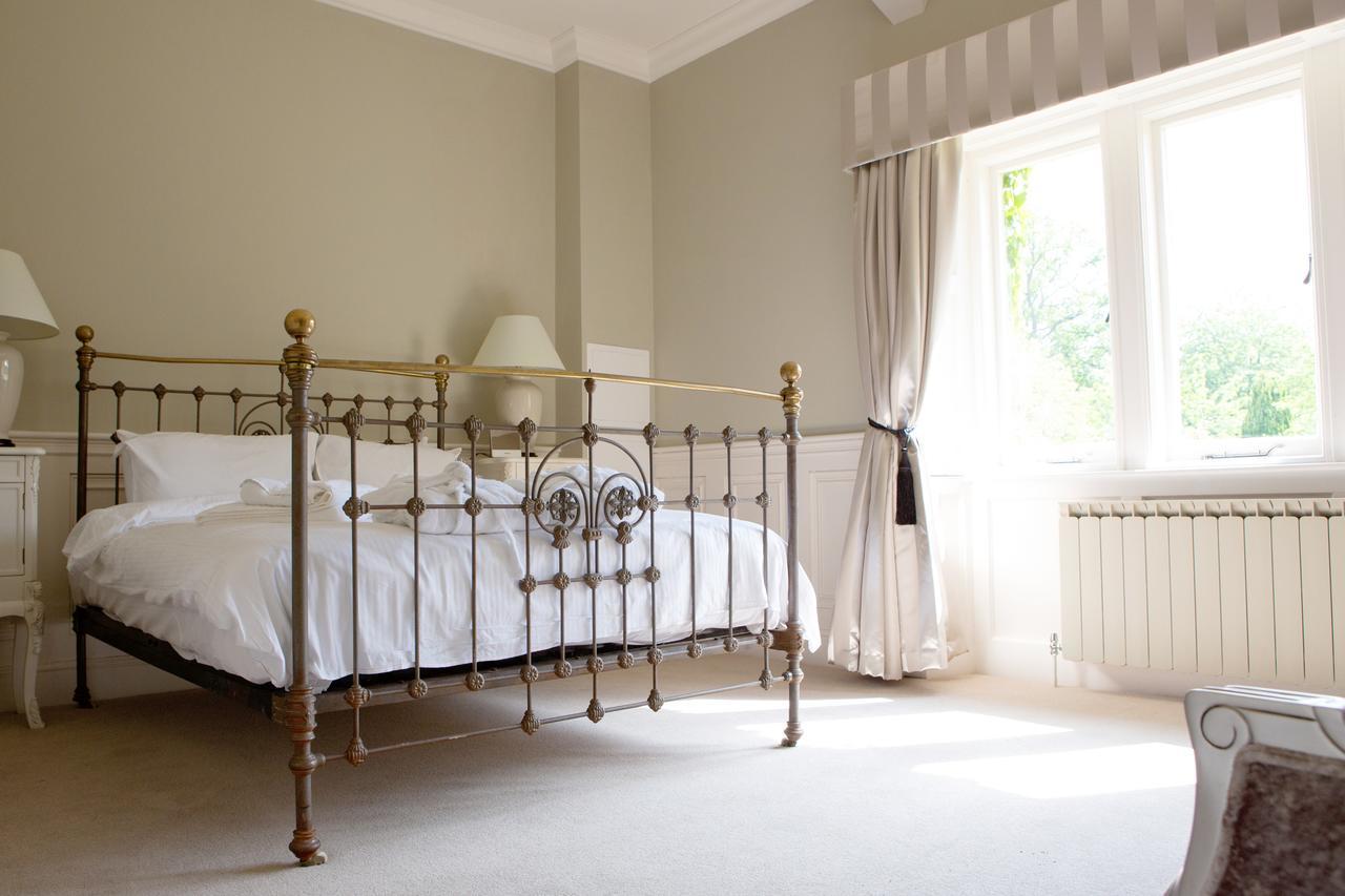 Manor By The Hotel 4*