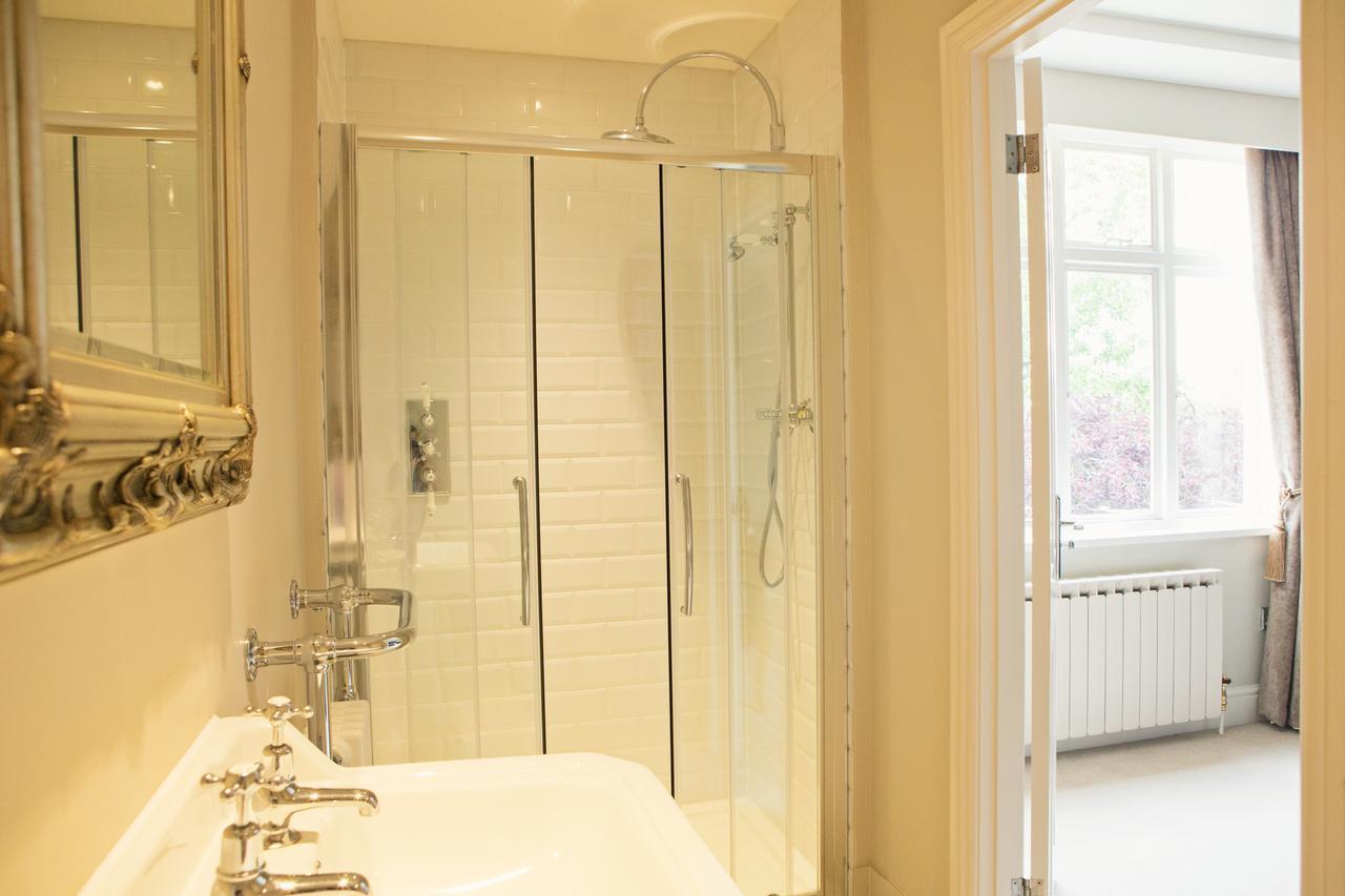 Manor By The 4* Cheltenham
