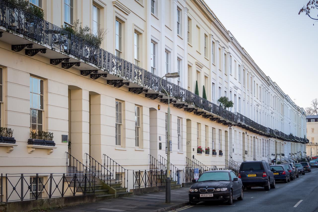 2 Bedroom High Street Duplex Apartment *