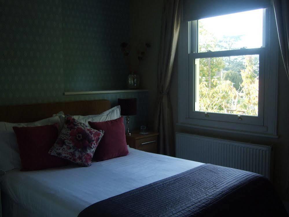 Hilden Guest Hotel 4*