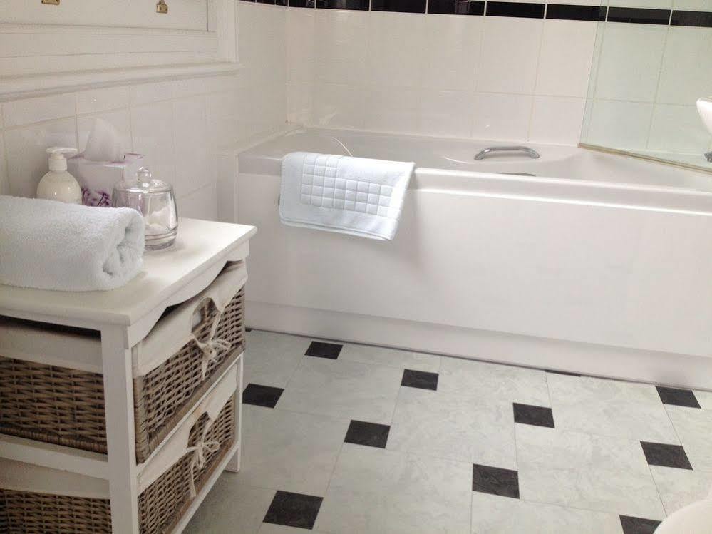 Hotel Hilden Guest Cheltenham
