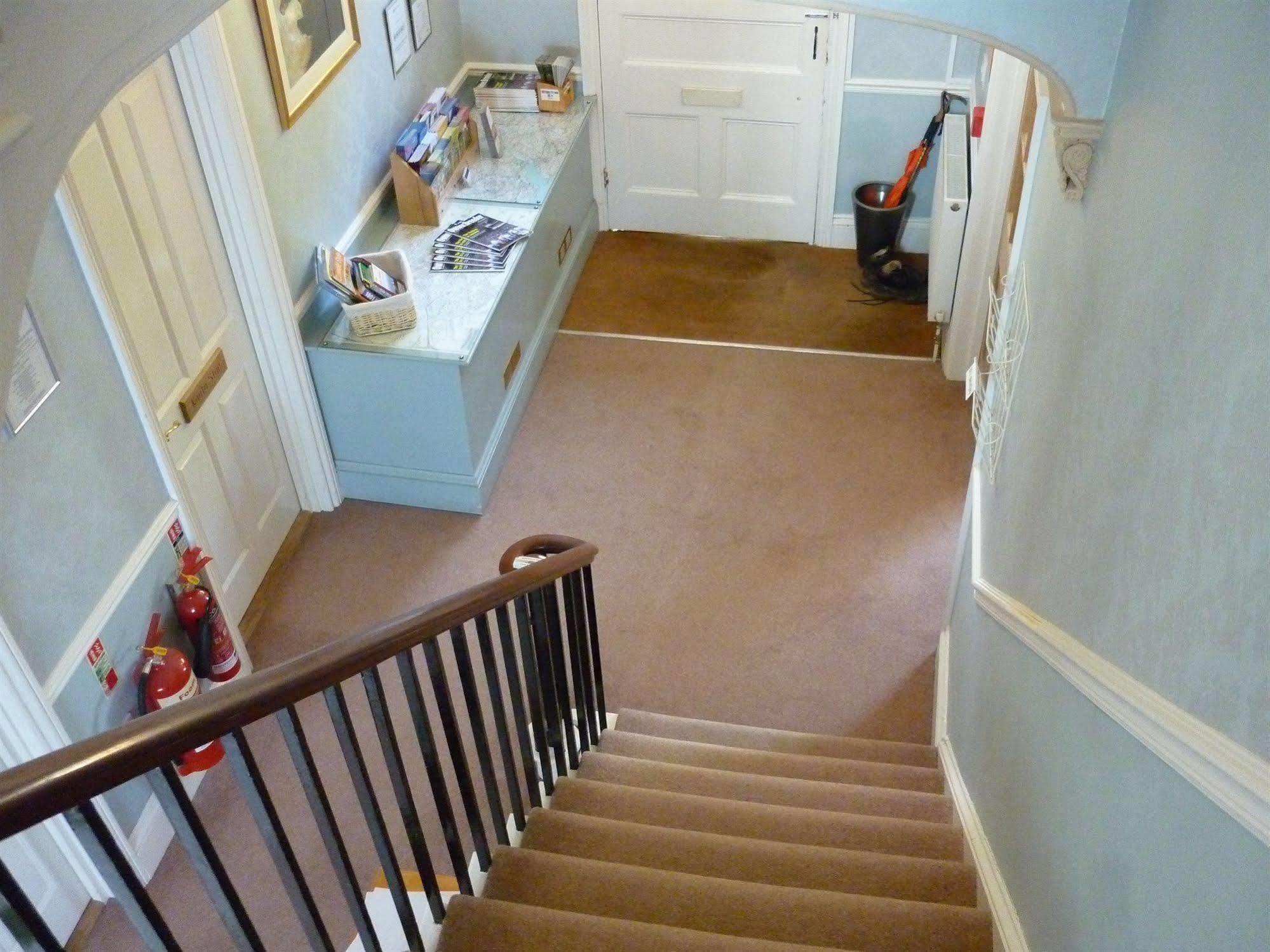 Hotel Hilden Guest 4*