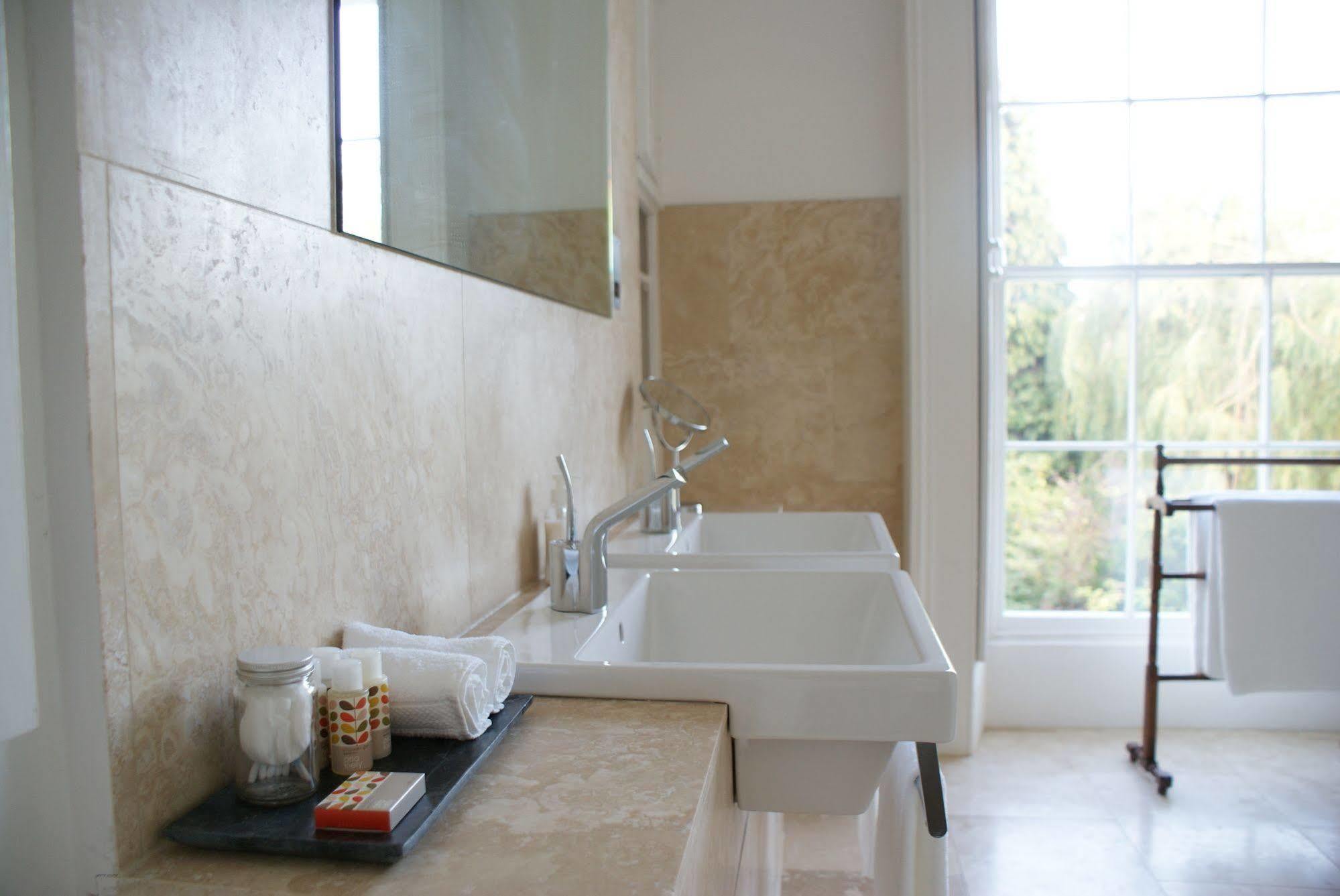 Ravenhurst 4* Cheltenham
