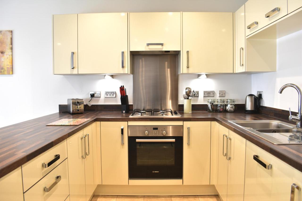 Regency Place Apartment *