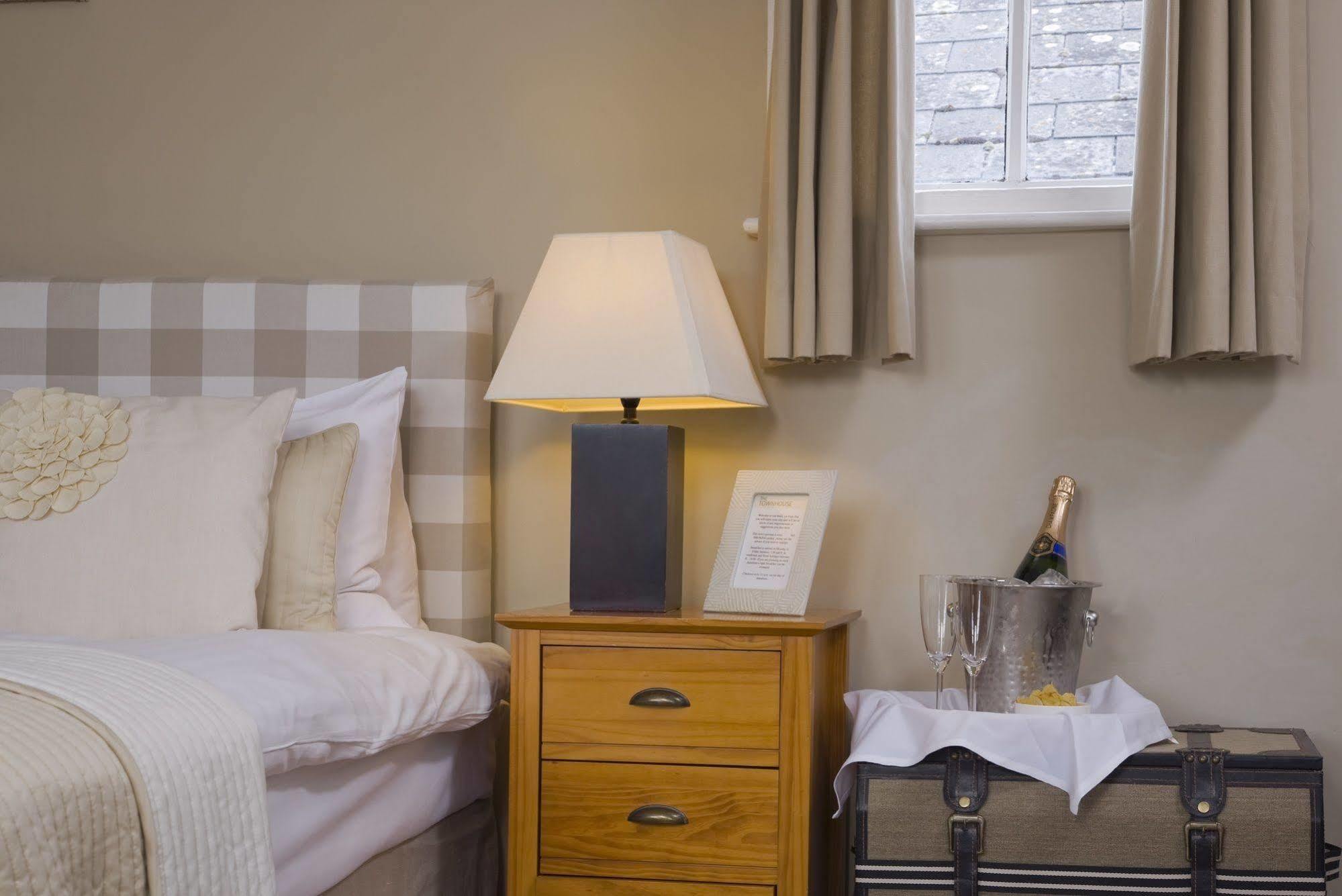 The Townhouse At Glenfall Lawn Pittville Circus 4*