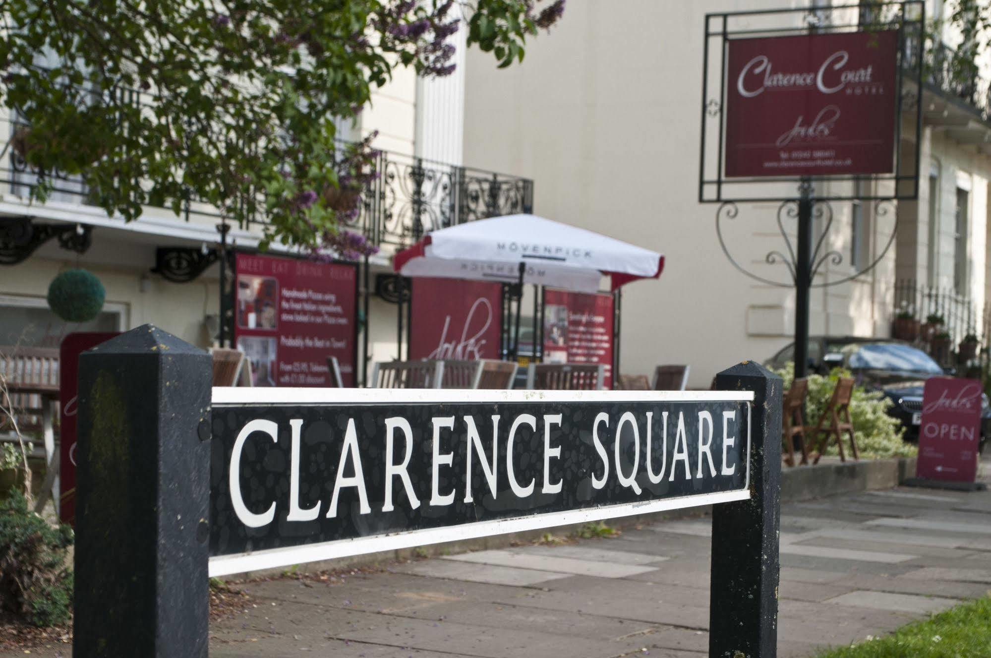 Hotel Clarence Court