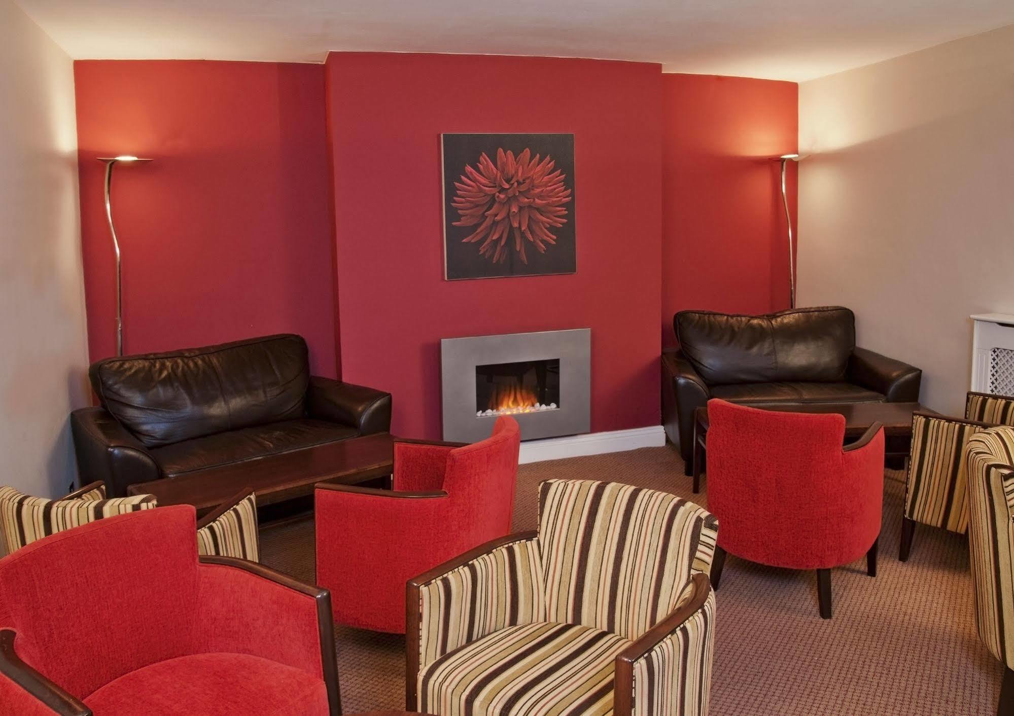 Hotel Clarence Court Cheltenham