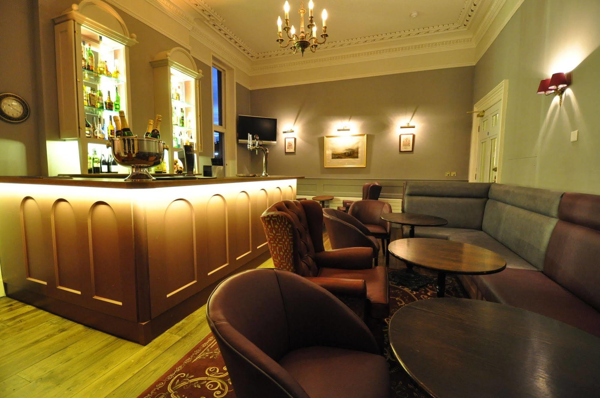 Cotswold Grange Bed & Breakfast Cheltenham