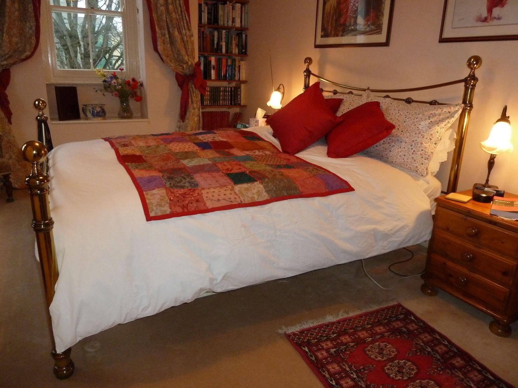 Hanover House Guest house 5*