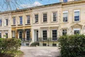 7 Royal Parade * Cheltenham