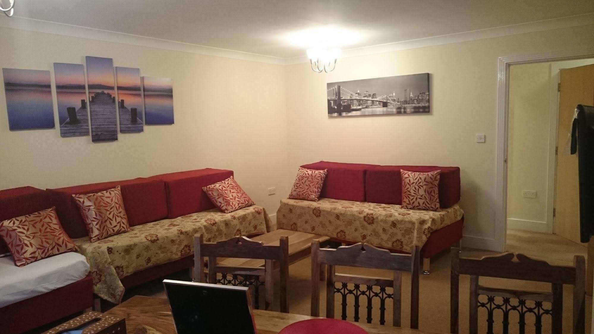 New Street Apartment Cheltenham