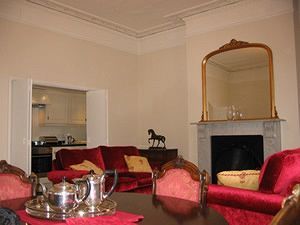 Hotel Clarence Court 4*
